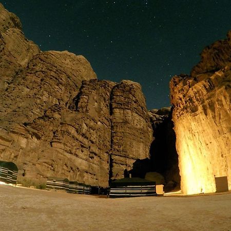 Wadi Rum Nature Tours And Camp מראה חיצוני תמונה